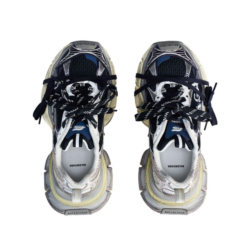 Balenciaga Men 3Xl Split Worn-Out Effect Sneakers - Picture 3 of 3